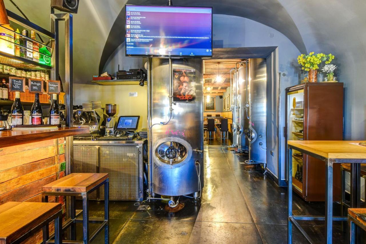 Pivovar Cerny Orel - Hotel & Restaurant Kromieryż Zewnętrze zdjęcie